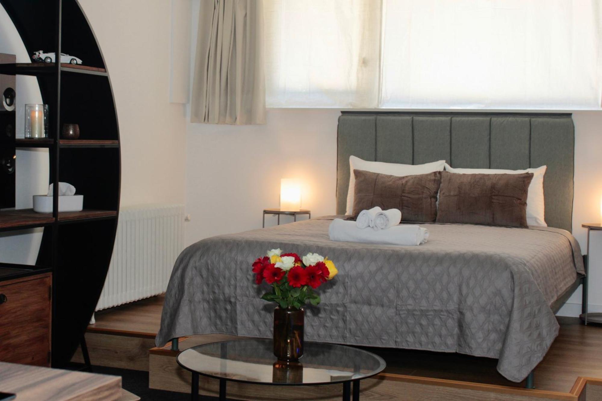 Hotel De Maitre De Vaughan Saint-Josse-ten-Noode Dış mekan fotoğraf